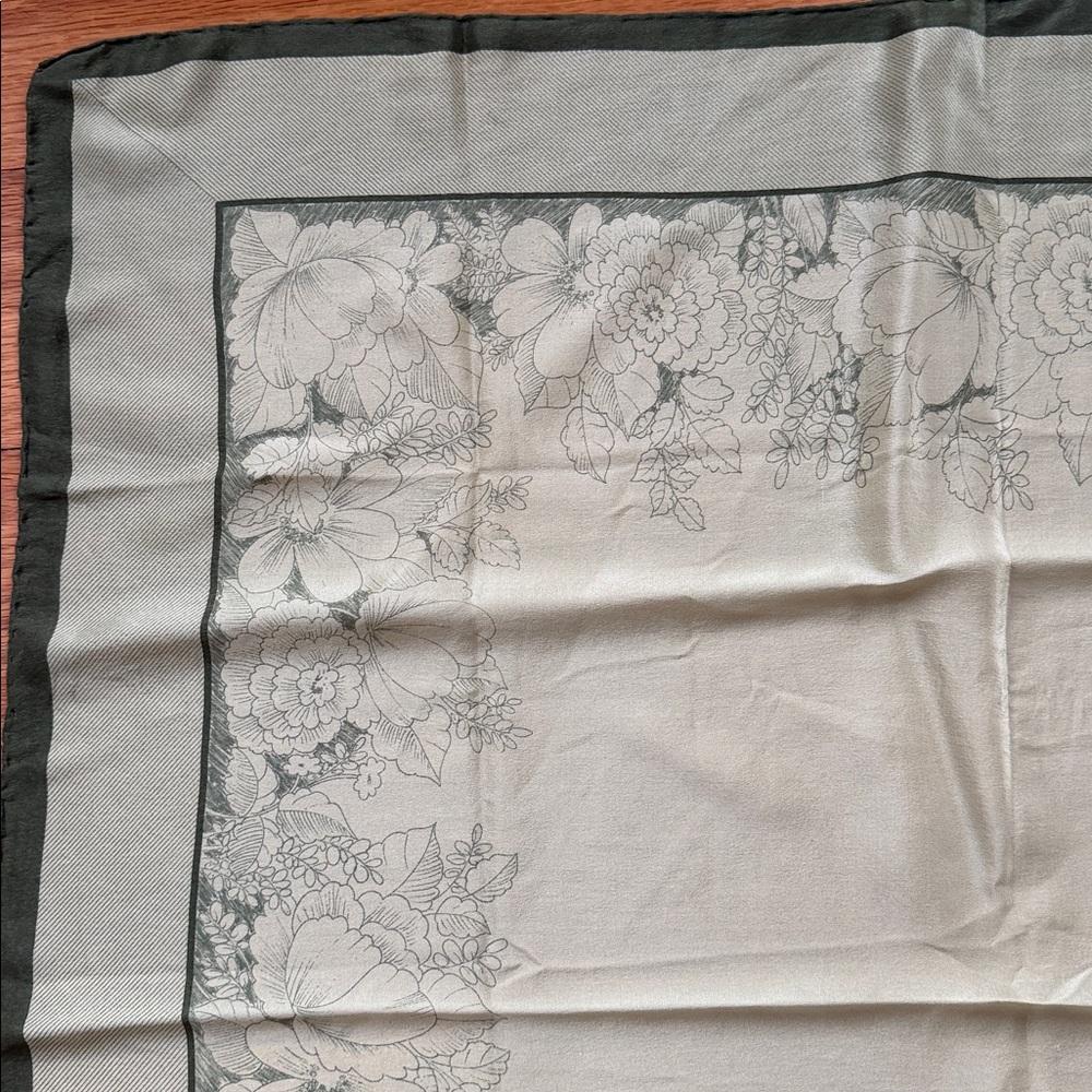 VTG Prochownick Authentic Square Silk Scarf Shawl Delicate Floral Design - Picture 10 of 16